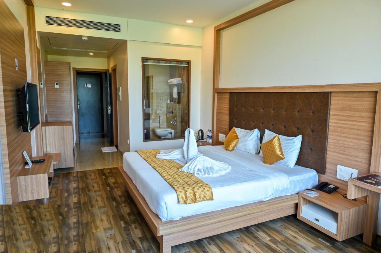 Hotel Laxmi Empire GOA エクステリア 写真