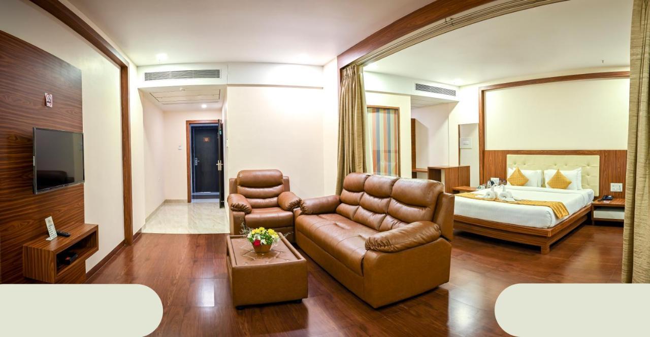 Hotel Laxmi Empire GOA エクステリア 写真