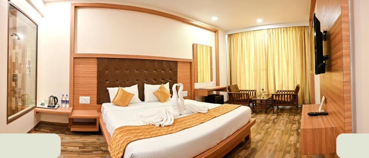 Hotel Laxmi Empire GOA エクステリア 写真