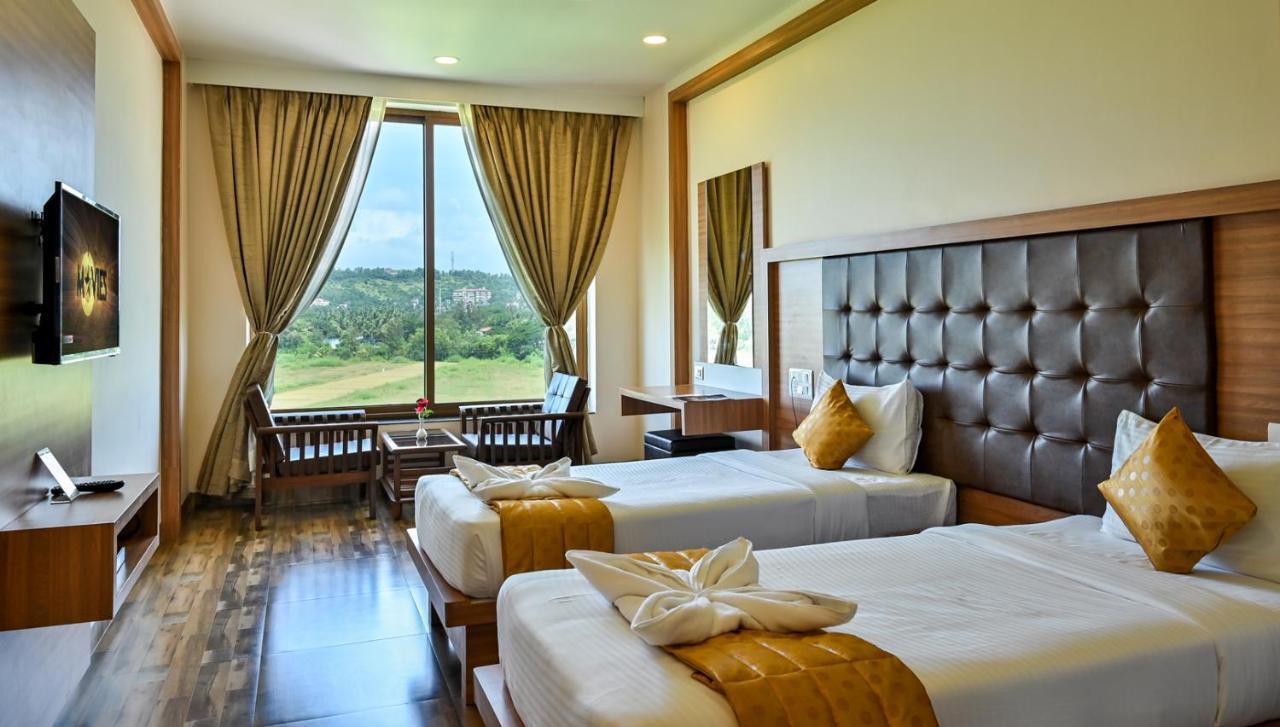 Hotel Laxmi Empire GOA エクステリア 写真
